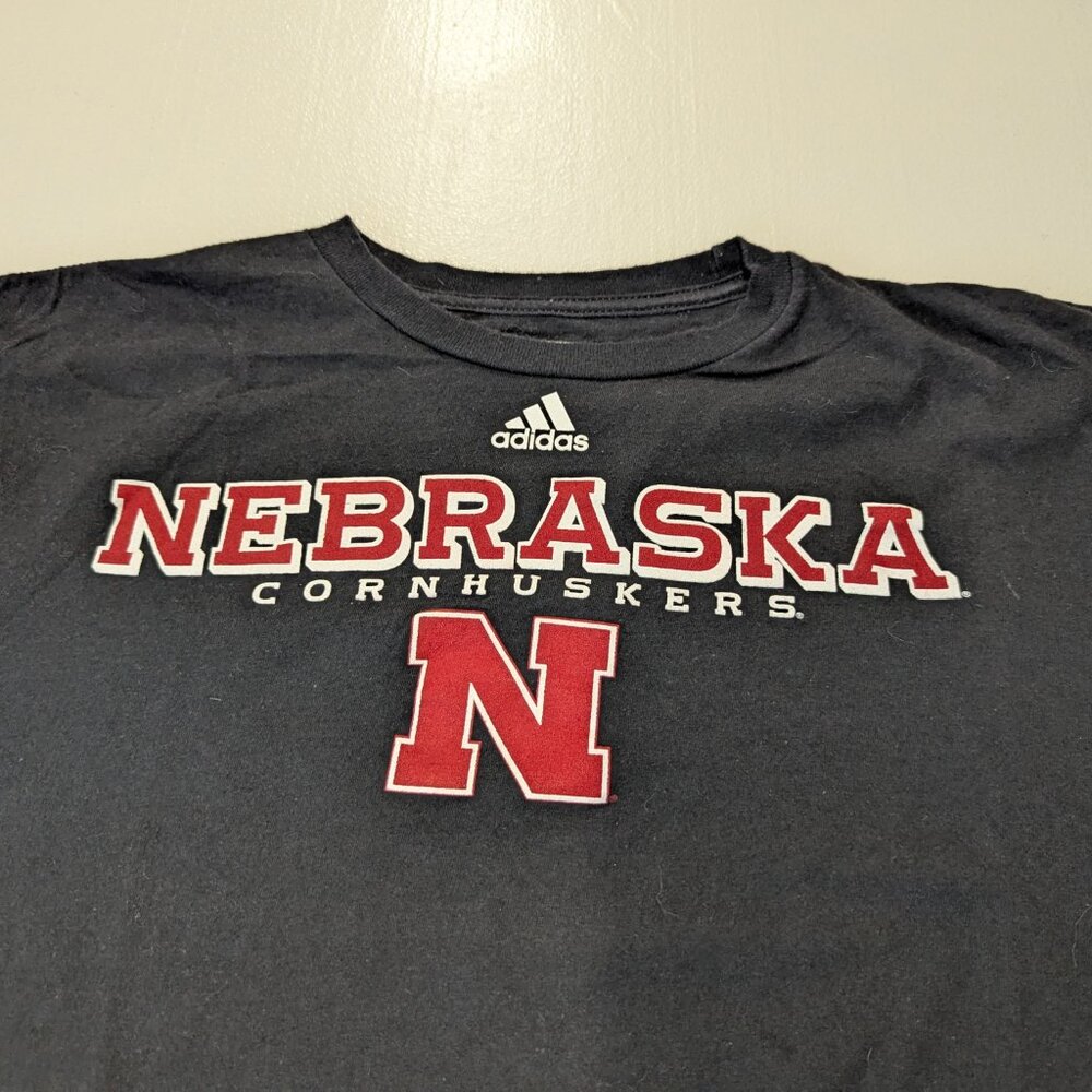 Adidas Nebraska Cornhuskers Black Sze Large Tee Short Sleeved - Picture 3 of 6